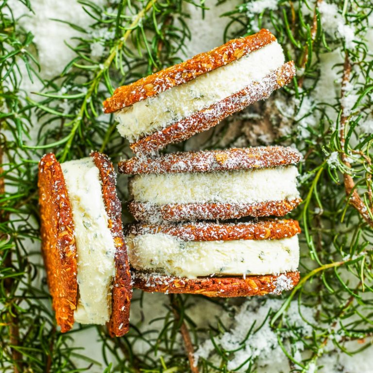 ANZAC BISCUIT ICE CREAM SANDWICHES WITH VANILLA-ROSEMARY ICECREAM