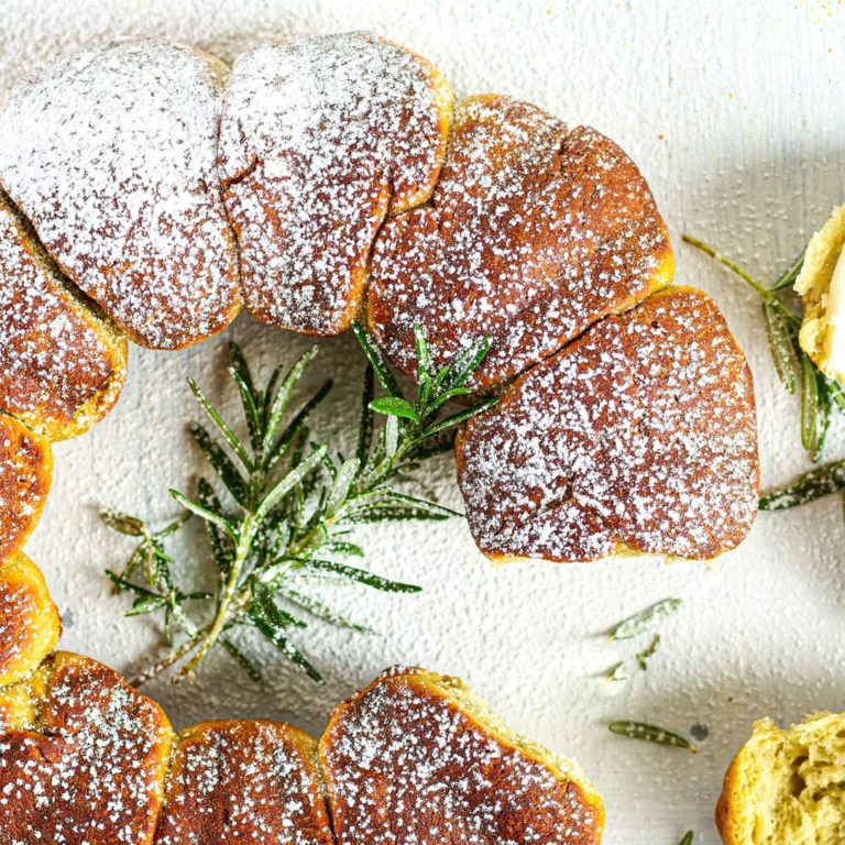 APPLE AND ROSEMARY ZEPPOLE WREATH